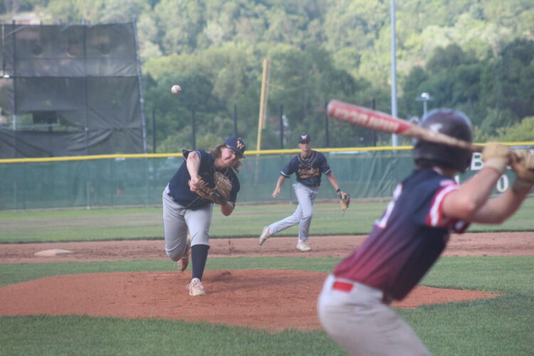 SLIDESHOW: Post 1 Battles Post 3 Ahead of Area Tournament